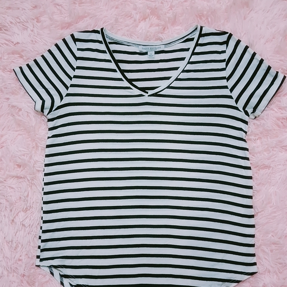 Green Envelope Black and White Fitted Short Sleeve T-Shirt